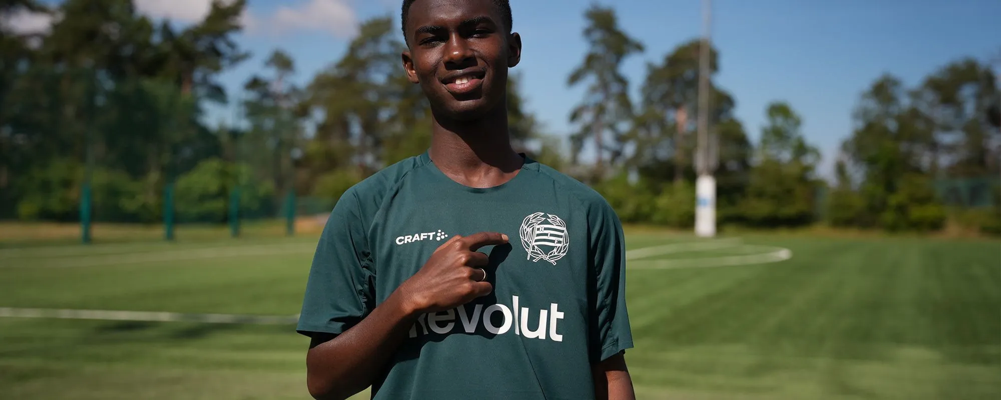 Alwaly Camara ansluter till HTFF