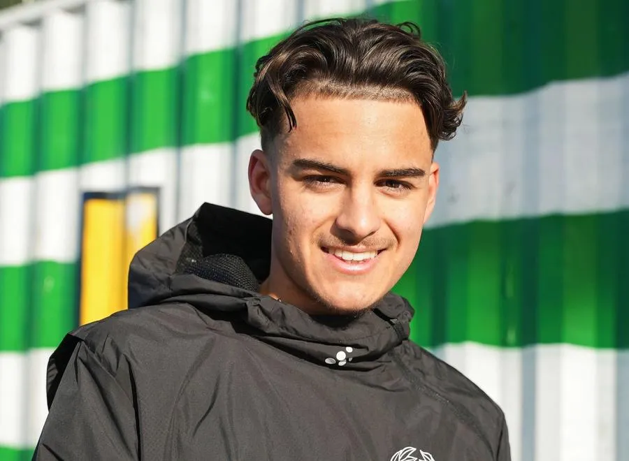 Bajen värvar Milian Öberg
