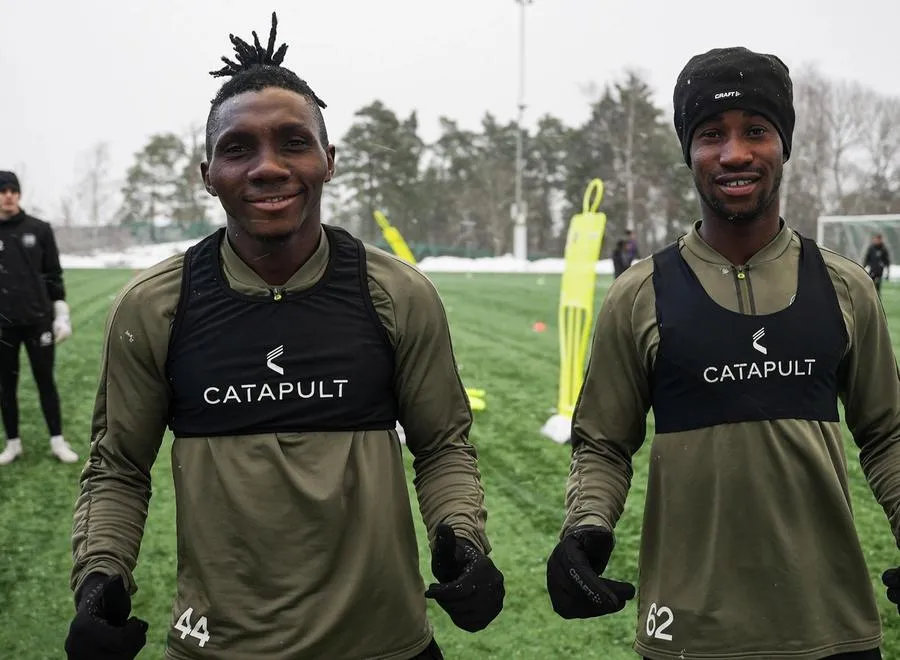 HTFF lånar in Adindu och Okolie